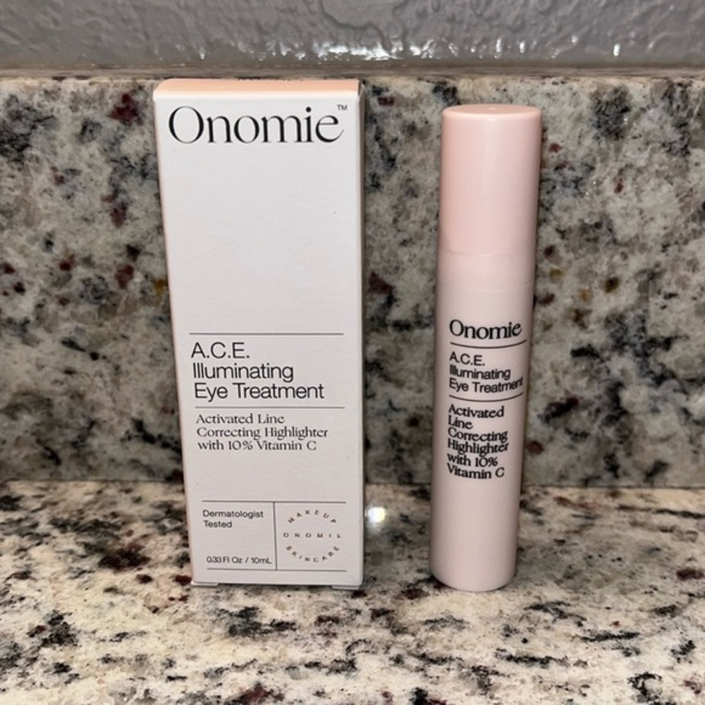Onomie Illuminating Eye Treatment